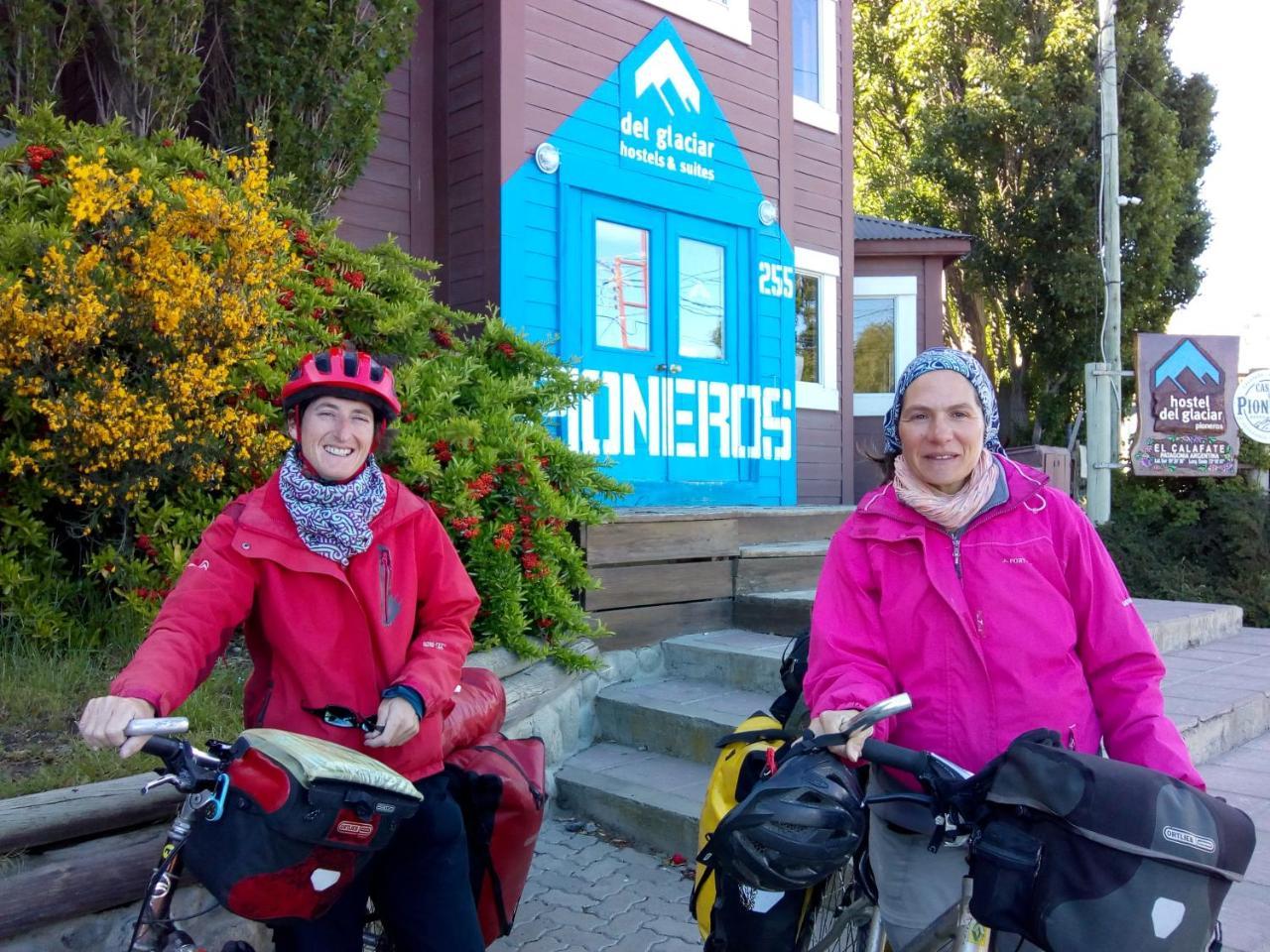Del Glaciar Pioneros Hostal *