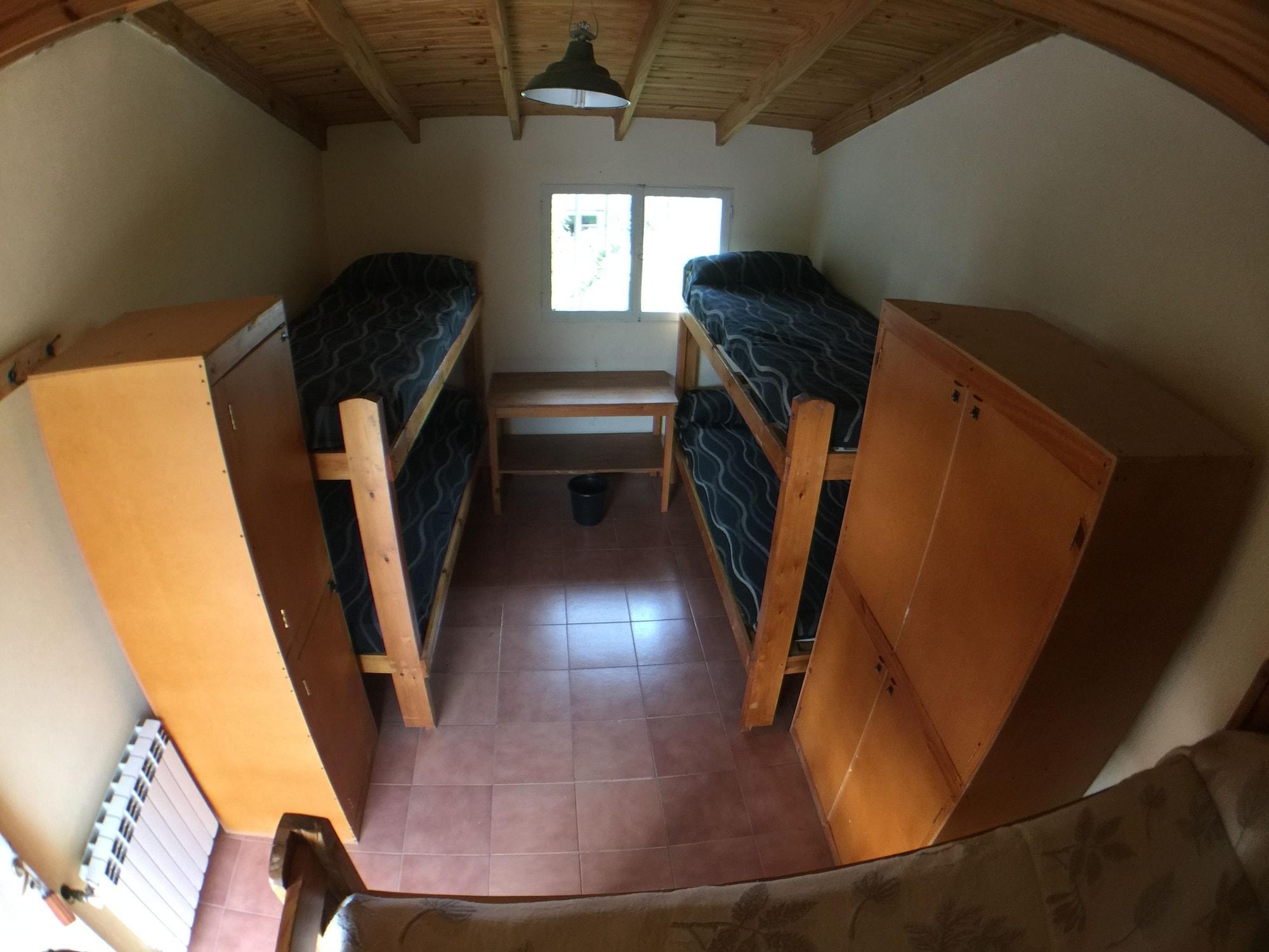 Pioneros Hostel *